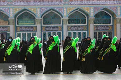 صبحگاه مشترک نیرو‌های مسلح در مسجد جمکران