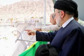 رئیس جمهور: کارخانه پتروشیمی گچساران مصداق هنر مقاومت در برابر تحریم هاست | کارگران گچساران بیکار نمی&zwnj;شوند