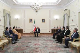 پزشکیان در دیدار رهبر جریان حکمت ملی عراق:&nbsp;باید نسبت به توطئه&zwnj;ها بسیار هوشیار عمل کرد