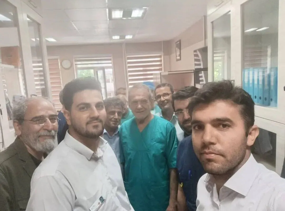 انجام عمل قلب در تبریز توسط پزشکیان + عکس