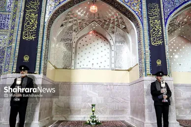شام غریبان حسینی در حرم مطهر رضوی