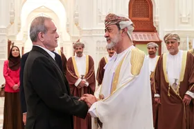گفت&zwnj;وگوی تلفنی سلطان عمان با پزشکیان | تأکید بر تقویت روابط دوجانبه