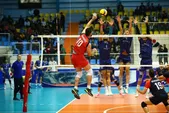 درگیری و پرتاب بطری در فینال لیگ برتر والیبال+ فیلم
