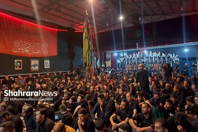 مراسم «شام غریبان حسین» مهاجران افغانستانی‌ در مدرسه علمیه حضرت قائم (عج)