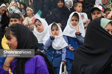 اجتماع بزرگ دختران و نور کرامت در مشهد