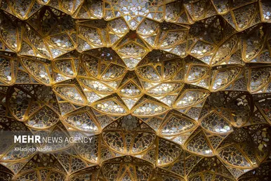 ایران زیباست | کاخ چهلستون اصفهان