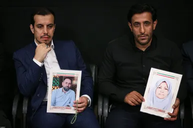 گزارش تصویری | مراسم بزرگداشت شهدای جنگ تحمیلی اخیر با حضور رهبر انقلاب اسلامی