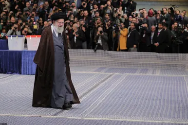 حضور رهبر معظم انقلاب در انتخابات مجلس شورای اسلامی و مجلس خبرگان رهبری
