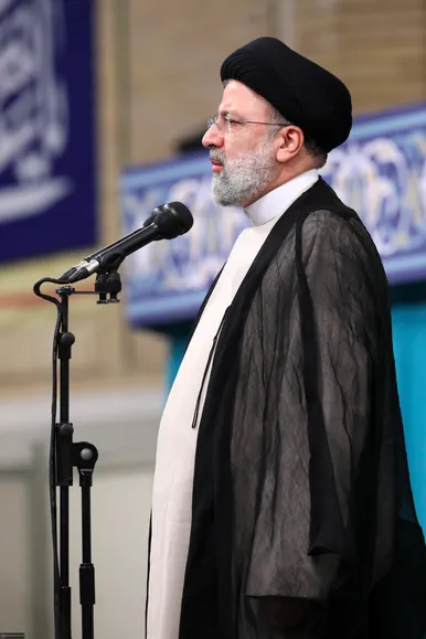 مراسم تنفیذ حکم سیزدهمین دوره ریاست جمهوری اسلامی ایران‌