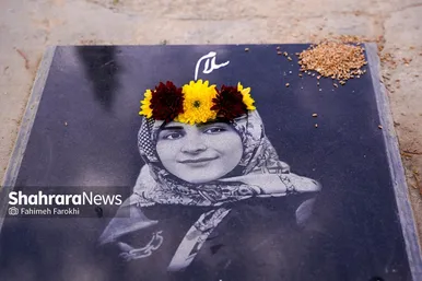 گزارش تصویری | آیین سنتی «چراغ برات» در بهشت‌رضا(ع) مشهد (بهمن ۱۴۰۴)