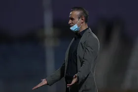 یحیی شاکی از سفر چند بازیکن به خارج از کشور