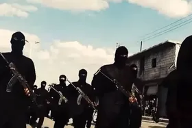 انتقال ۴۵۰ داعشی از سوریه به عراق