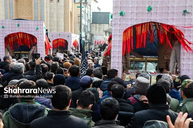 تشییع پیکر مطهر ۱۰ شهید گمنام در مشهد