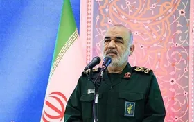 سردار سلامی: پیشرفته ترین سلاح&zwnj;ها را در اختیار داریم| نایب امام زمان همچون یک نگین زیبای انگشتری در حلقه مهر مردم ما است