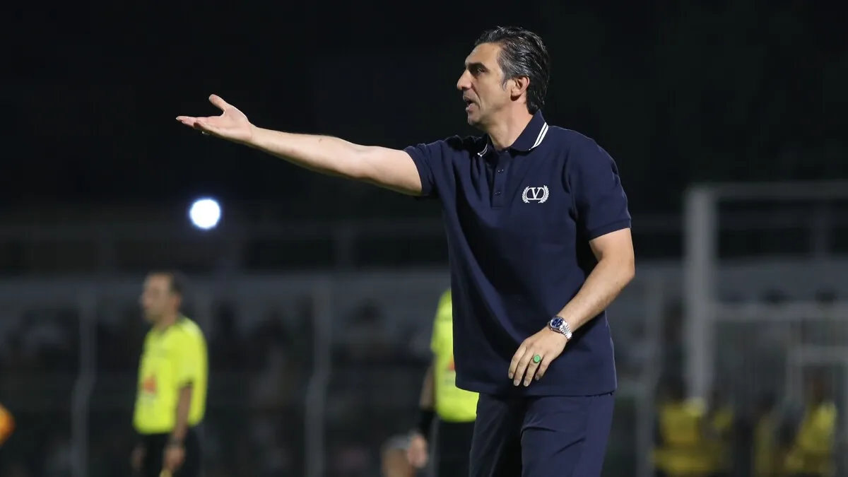 مهدی رحمتی لباس هلال‌احمر پوشید + عکس