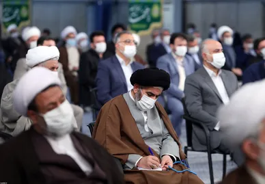 دیدار جمعی از مسئولان نظام و مهمانان شرکت کننده در کنفرانس وحدت اسلامی با رهبر معظم انقلاب