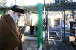 حضور رهبر انقلاب در مرقد بنیان‌گذار انقلاب اسلامی در آستانه ۱۲بهمن + عکس