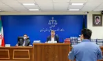 روح الله زم با ماسک و دستکش در دادگاه+تصاویر