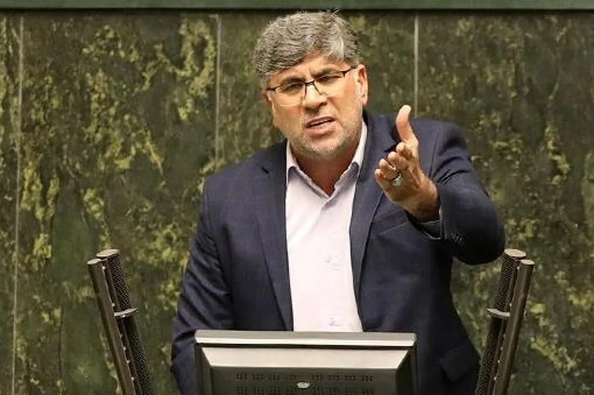 نماینده قصرشیرین: وزیری که صنعت، معدن و تجارت را نابود کرده، لیاقت ماندن دارد؟| دولت و مجلس فکری به حال تورم کنند