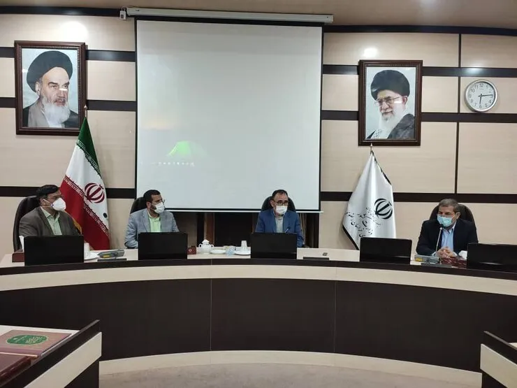 استاندار خراسان رضوی بر تدوین برنامه عملیاتی واکسیناسیون دز سوم کرونا تاکید کرد