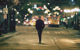 اگر تنها زندگی می&zwnj;کنید مراقب این چند مورد باشید