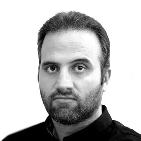 آقای حمیداوی دستت را بده ببوسیم!