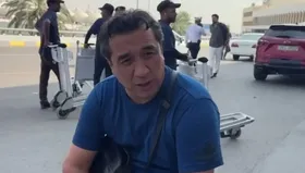 ویدئو | واکنش تند خداداد عزیزی به شرایط سفر تراکتور: آقای تاج چرا باید دور دنیا را دور بزنیم؟