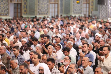 نماز عید قربان در حرم مطهر رضوی