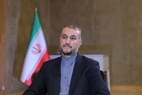 امیرعبداللهیان با نخست وزیر پاکستان دیدار کرد (۹ بهمن ۱۴۰۲)
