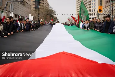 گزارش تصویری | راهپیمایی روز قدس ۱۴۰۴ در مشهد - ۵
