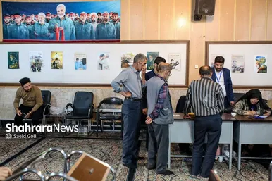 عکس‌هایی از دور دوم انتخابات ریاست جمهوری در مشهد (۴)