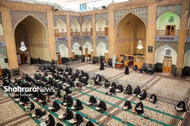 مراسم ترتیل‌خوانی بانوان در حرم مطهر رضوی