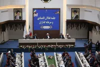 عارف در مشهد: دولت مسیر اصلاح را با شجاعت می‌پیماید| سرمایه‌گذاری را محور رشد اقتصادی قرار دادیم+ فیلم