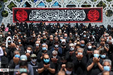 عزاداری و نماز ظهر عاشورا میدان امام حسین(ع) تهران