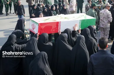 گزارش تصویری | مراسم استقبال از پیکر ۱۳ شهید گمنام دفاع مقدس در مشهد