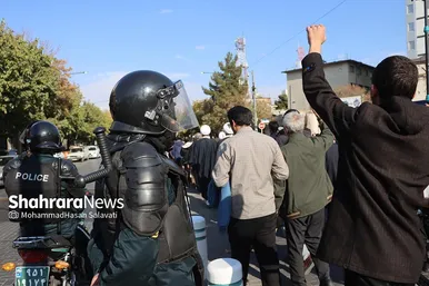 راهپیمایی اصناف، بازاریان و نمازگزاران پس از نماز جمعه مشهد