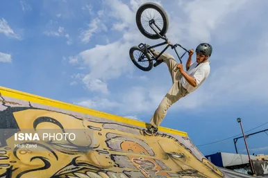 گزارش تصویری | ورزش‌های خیابانی؛ دوچرخه سواری BMX در جنوب تهران