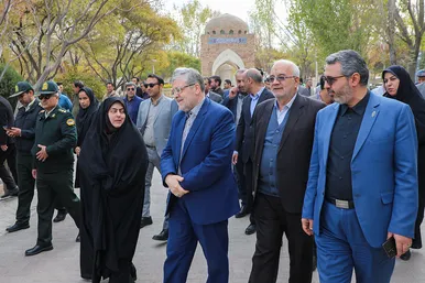  بهره برداری از مرکز مشاوره و امداد گل و گیاه در پارک نیلوفر آبی 