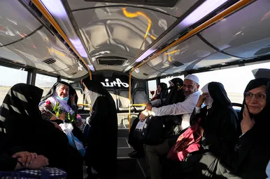 بازگشت اولین کاروان حجاج خراسانی