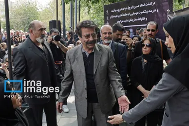گزارش تصویری | تشییع پیکر زنده‌یاد «حسین خواجه امیری» (ایرج)