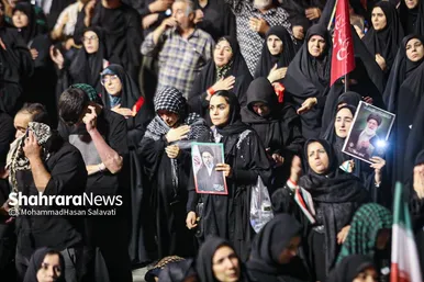 گزارش تصویری | آخرین لحظات حضور پیکر رهبر شهید در مصلی امام خمینی و مراسم وداع