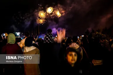 نورافشانی سال نو در پل طبیعت