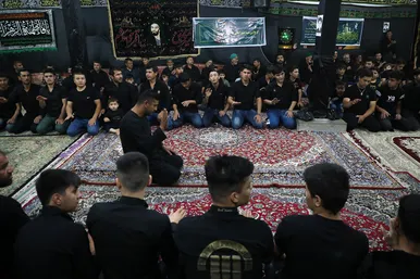 مراسم عزاداری شب هفتم محرم در حسینیه سادات نبی مهاجران افغانستانی‎