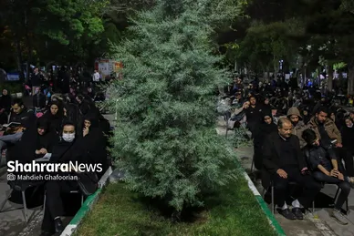 مراسم احیای شب ۲۱ ماه رمضان در بهشت رضا(ع)