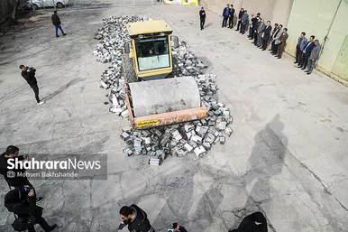 گزارش تصویری | مراسم امحای بیش از ۱۸۰۰ ماینر‌ غیرمجاز کشف‌شده در مشهد