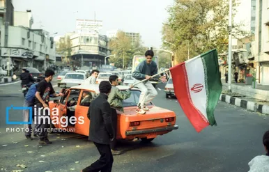 ۸ آذر ۱۳۷۶ روزی که ایران خندید