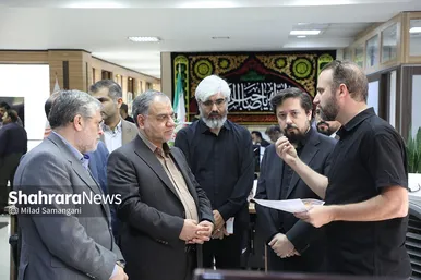 گزارش تصویری از بازدید عضو دفتر حفظ و نشر آثار رهبر معظم انقلاب اسلامی و شهردار مشهد مقدس از مؤسسه فرهنگی شهرآرا