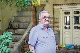 با نسل هفتم شاملو&zwnj;ها در خانه ۱۵۰ ساله اجدادی &zwj;&zwnj; | ۵ در و هزار خاطره