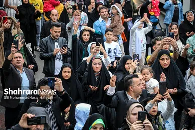 تحویل سال ۱۴۰۳ در حرم مطهر امام رضا (ع) و خیابان‌های منتهی به حرم