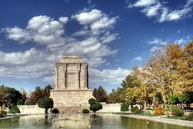 دریافت هزینه ورودی آرامگاه فردوسی به مزار استاد شجریان مربوط نیست